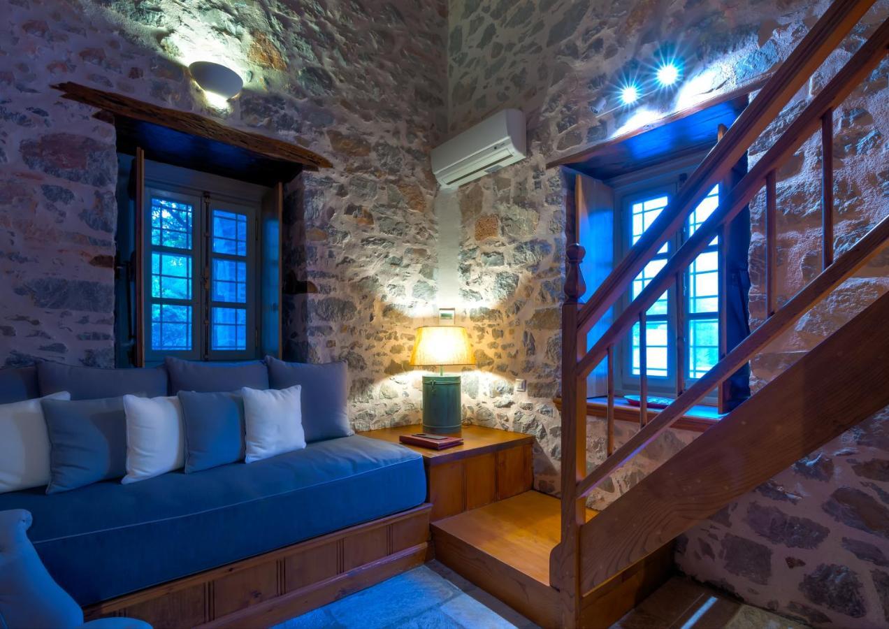 Cotommatae Hydra 1810 Hotell Exteriör bild